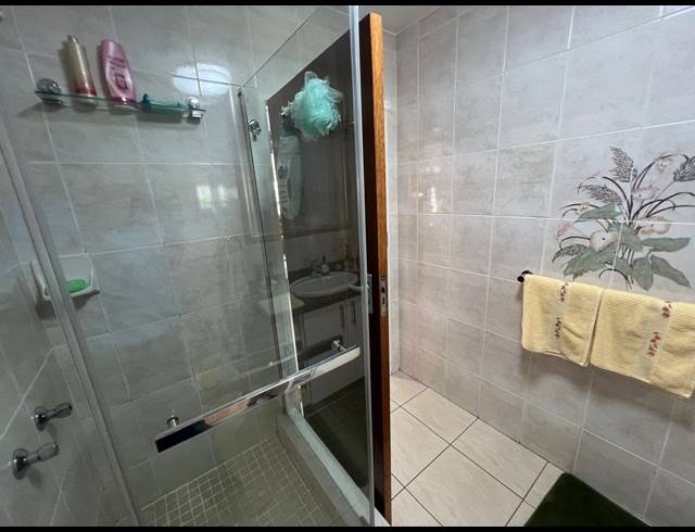 3 BEDROOM TOWNHOUSE FOR SALE IN MISTY BAY